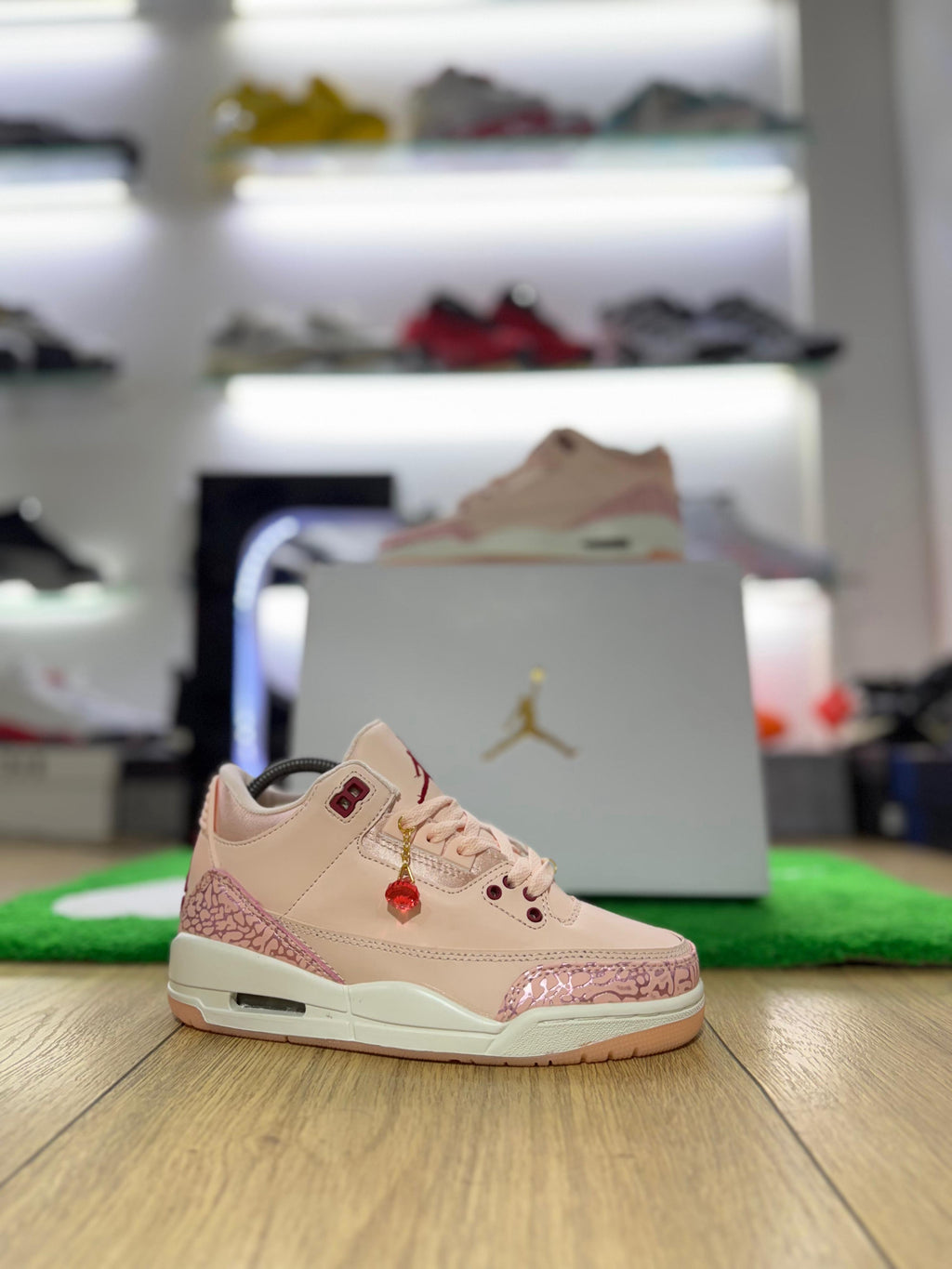 Jordan retro 3 valentine’S
