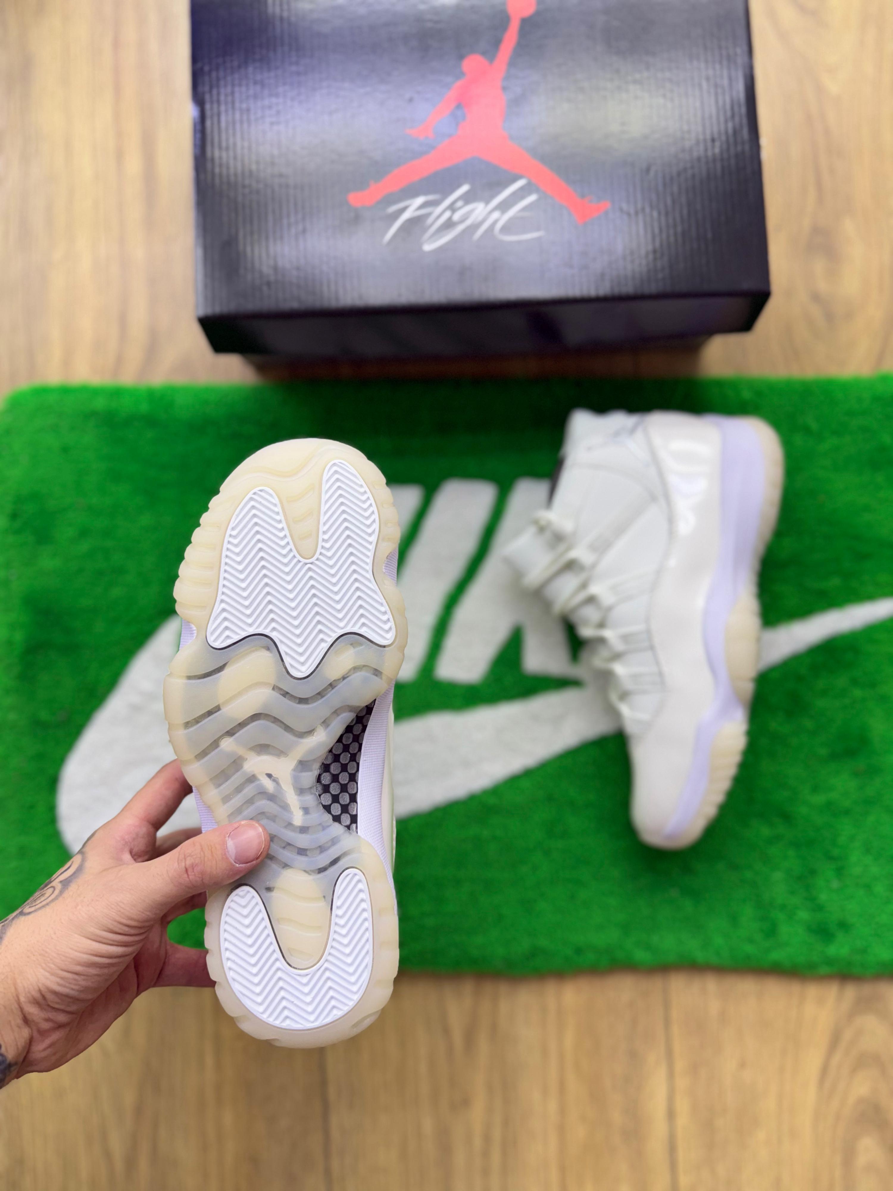 Jordan 11 sail