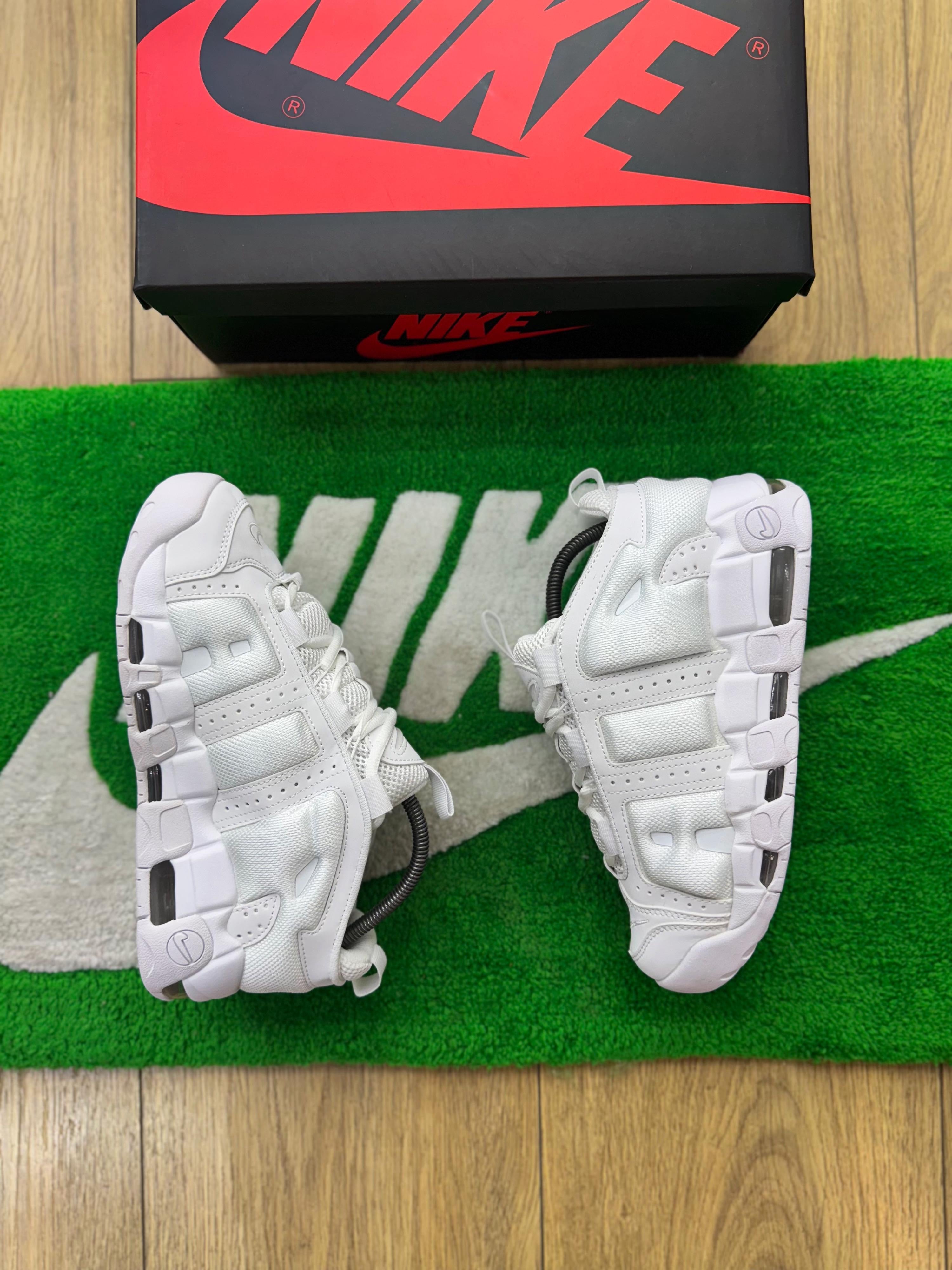 Up tempo low white