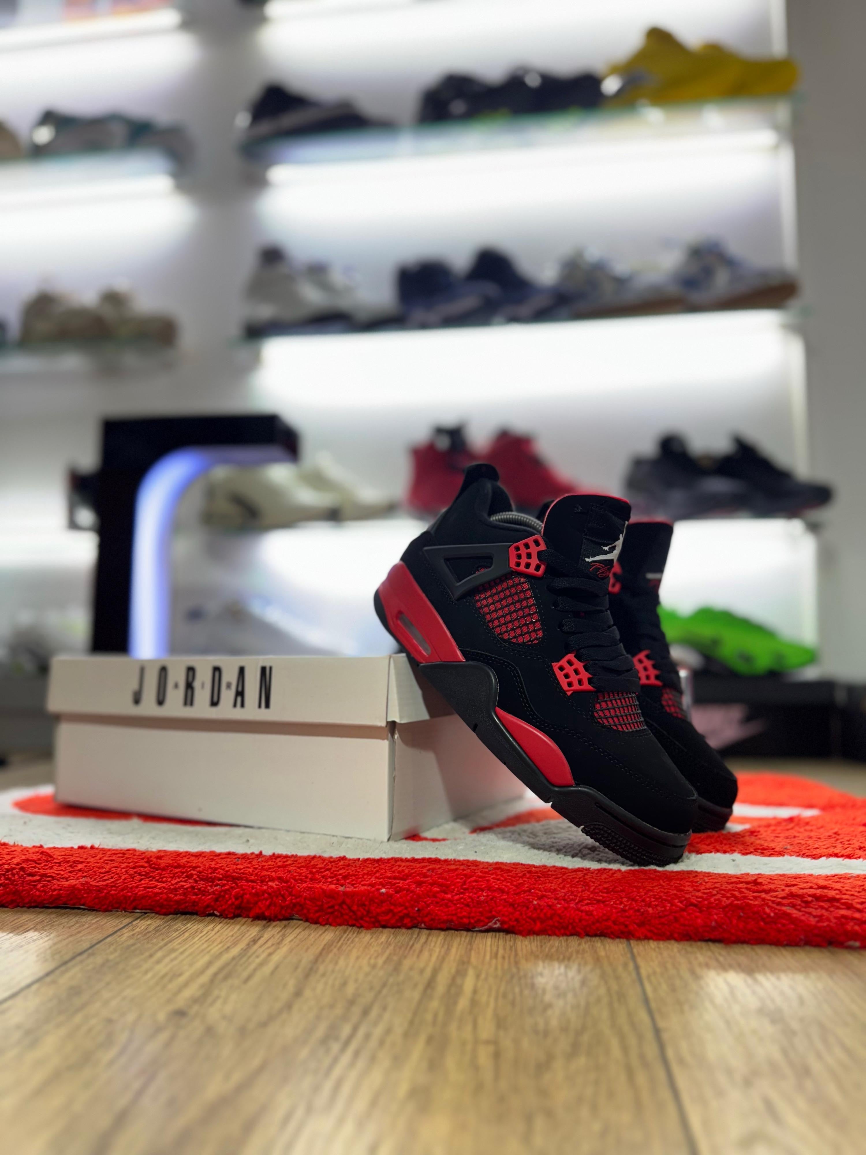 Jordan 4 red thunder