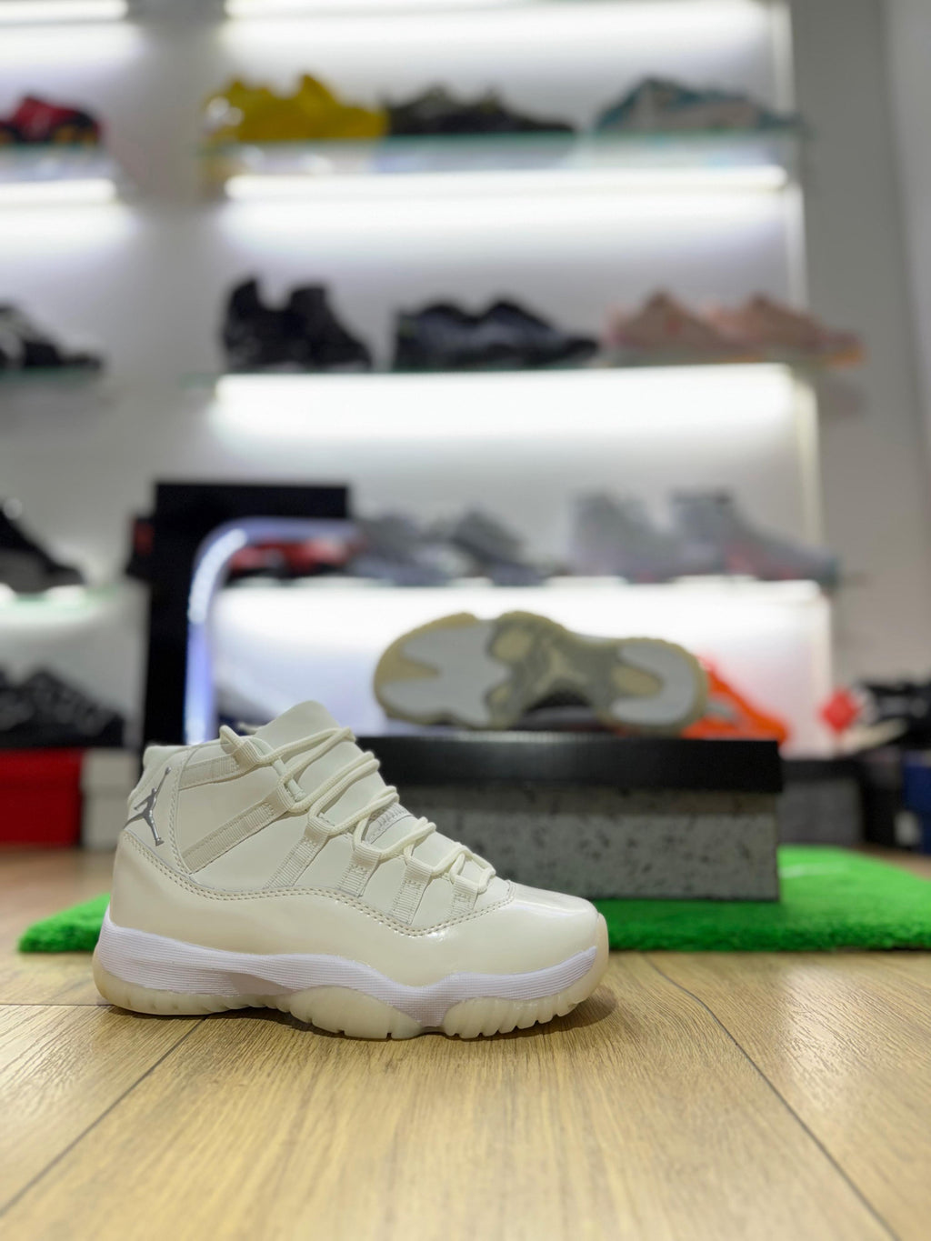 Jordan 11 sail