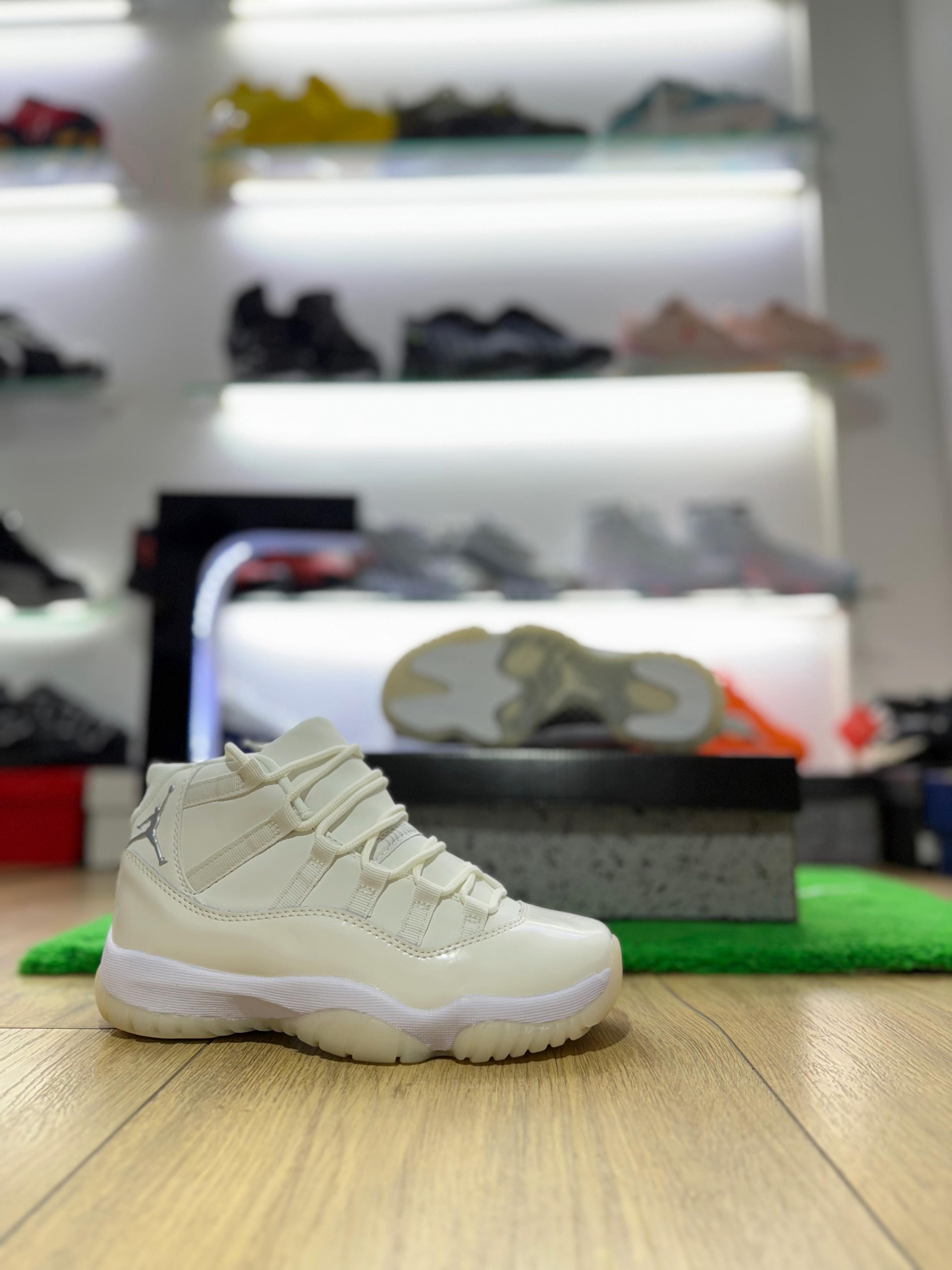 Jordan 11 sail