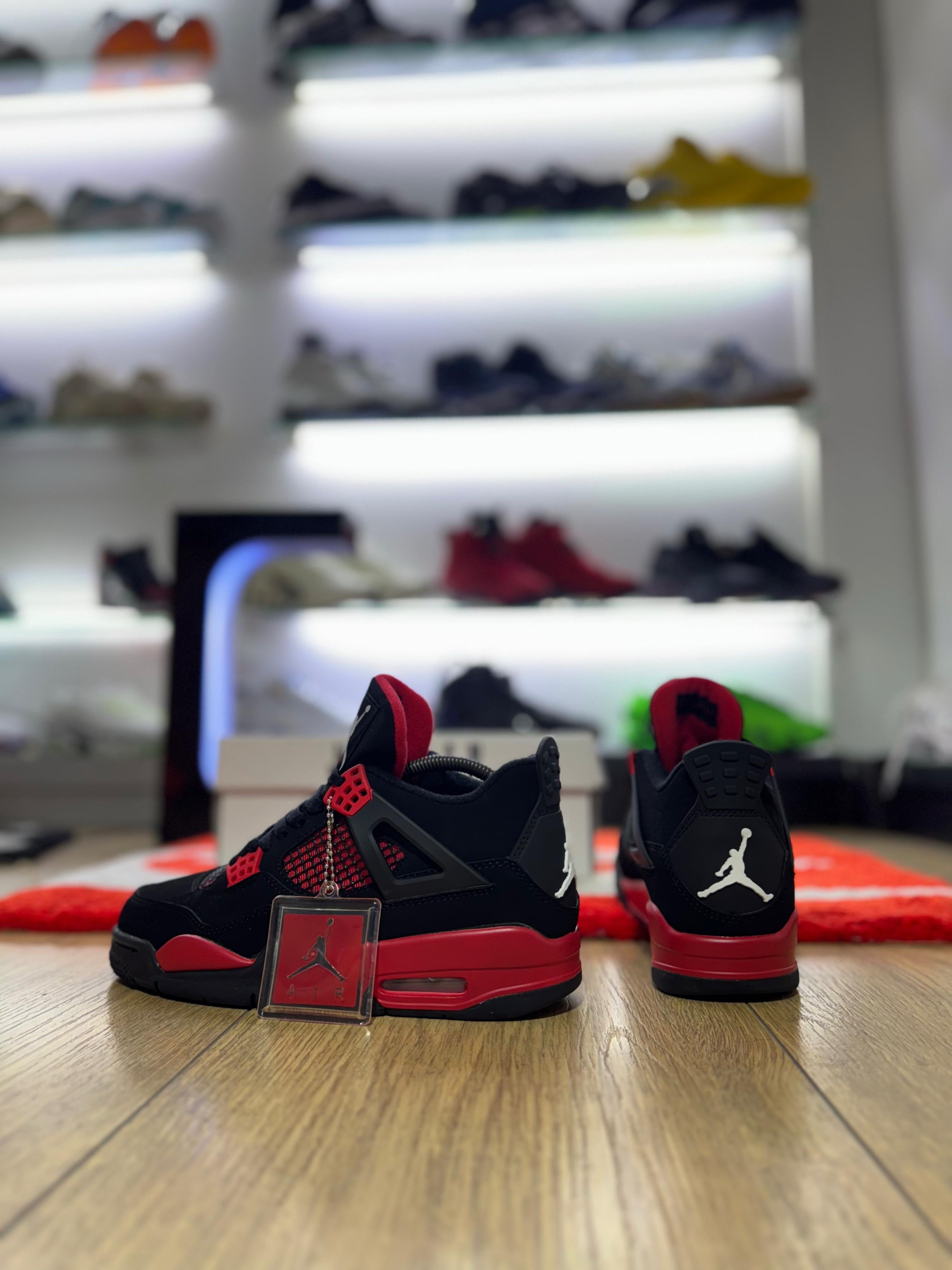 Jordan 4 red thunder