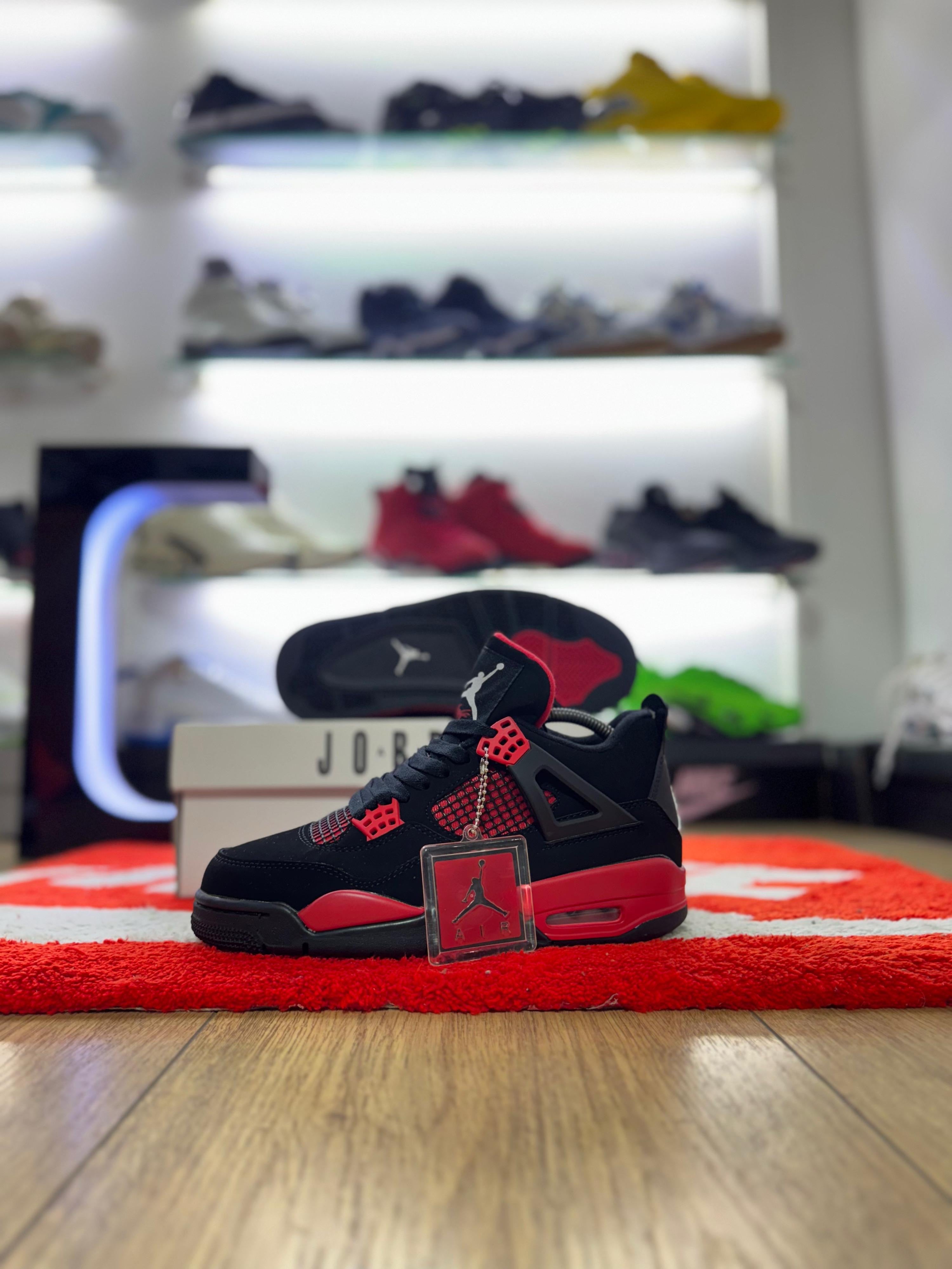 Jordan 4 red thunder